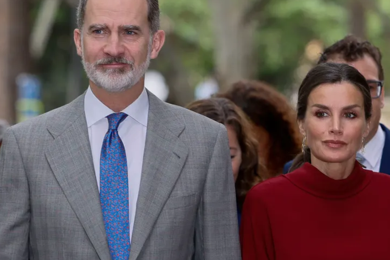 Felipe VI y Letizia Ortiz son una de las parejas de royals más queridas por el público. Foto: EFE