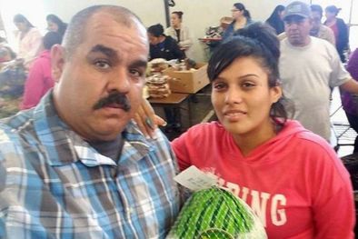 MDZol | Foto: MANNY FLORES. Manny Flores cambió el rumbo de su vida tras salir en prisión y ahora es director ejecutivo de una organización que asiste a miles de desamparados en el condado de Los Ángeles, California.
