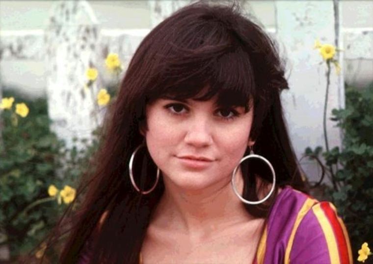 Selena Gomez dará vida a la cantautora Linda Ronstadt. Foto: Archivo