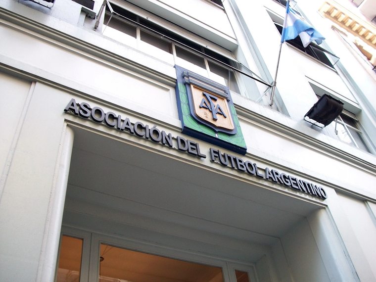 AFA, junto a la LPF, implementarán el uso de nueva tecnología. Foto: Archivo