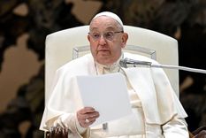 El Papa Francisco señaló que “una cosa es desarrollar una política para regular la migración legalmente, y otra es expulsar a las personas únicamente por su estatus”. Foto: Dpa.