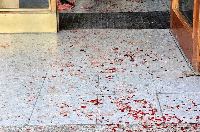 Así quedó el ingreso al edificio Foto: Infocielo