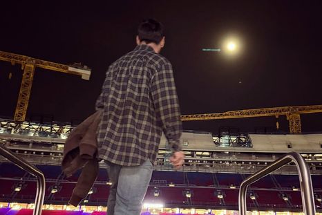 Messi sería homenajeado por Barcelona una vez que finalicen las obras del Camp Nou. Messi sería homenajeado por Barcelona una vez que finalicen las obras del Camp Nou.