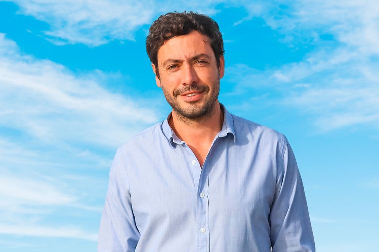 Juan Ibarguren es el nuevo intendente de Pinamar. Juan Ibarguren es el nuevo intendente de Pinamar.