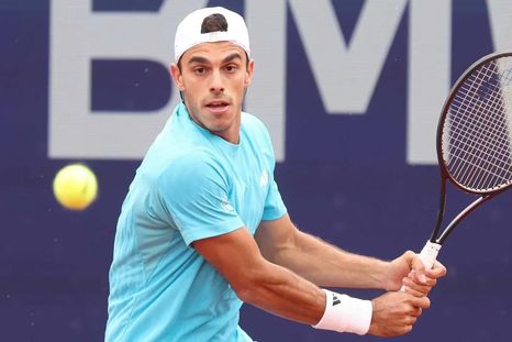 Francisco Cerúndolo avanzó a los cuartos de final del ATP 500 de Múnich y ahora se verá las caras con Zverev. Francisco Cerúndolo avanzó a los cuartos de final del ATP 500 de Múnich y ahora se verá las caras con Zverev.