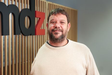 Nicolás Ucha. Nicolás Ucha.