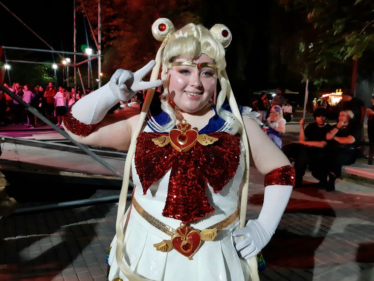 La ganadora de la categoría performance solista con su cosplay de Usagi de Sailor Moon. La ganadora de la categoría performance solista con su cosplay de Usagi de Sailor Moon.