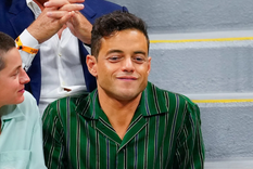 Rami Malek ya no esconde su sorpresivo romance con una figura de The Crown. Foto: Gotham