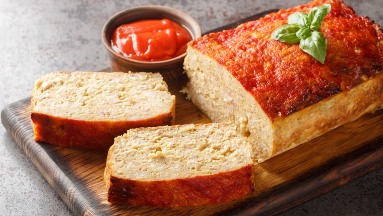 Bien casero y rendidor: receta de pan de carne para toda la familia.