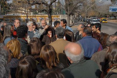 MDZol | Los vecinos se manifestaron. Foto: Marcelo Ruiz/ MDZ