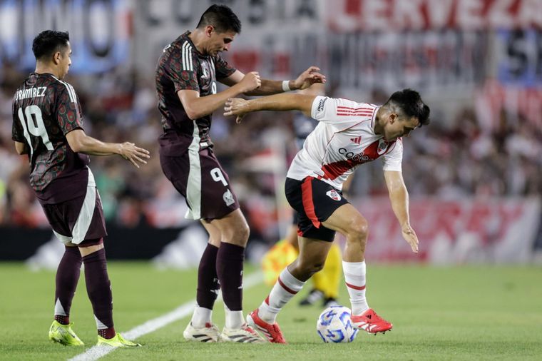 Marcos Acuña habló ante la prensa luego del triunfo de River sobre México. Foto: Fotobaires