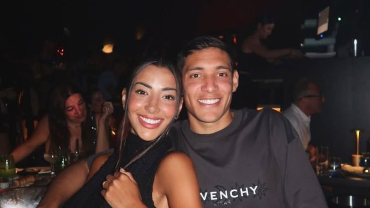 La pareja oficializó la paternidad. Créditos: Instagram