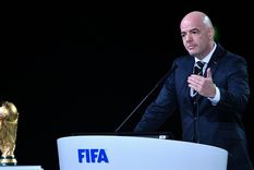infantino y una insolita comparacion para defender el mundial cada dos anos