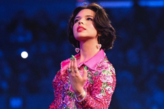 Ángela Aguilar es una persona muy sensible y cariñosa.