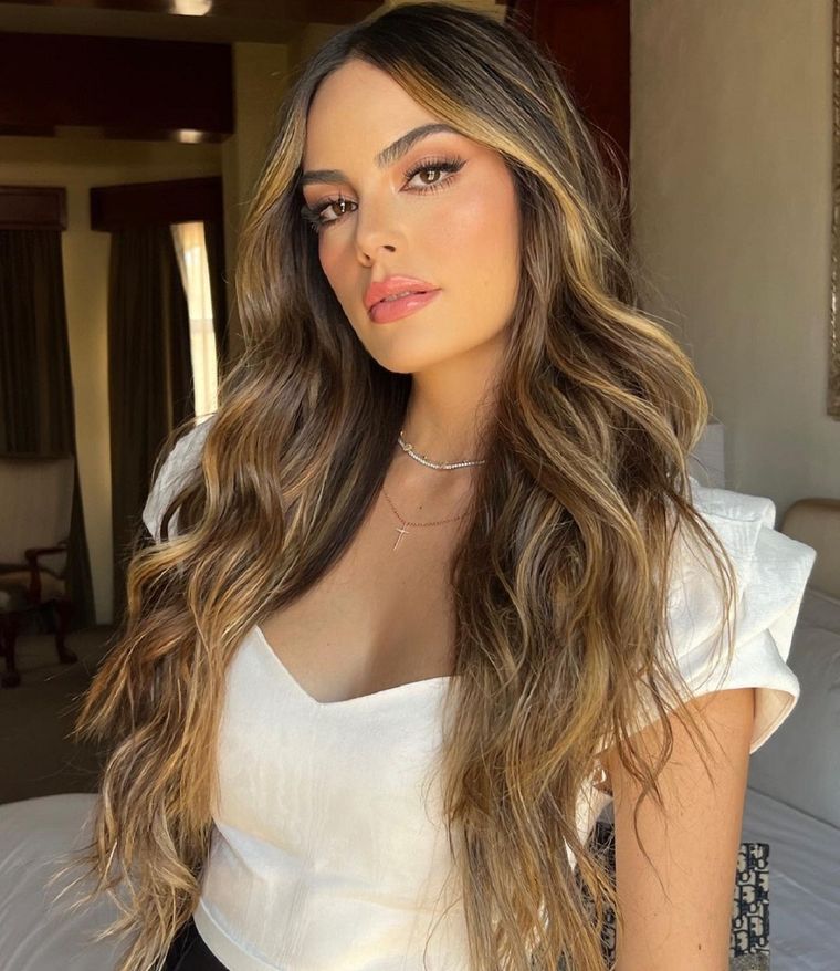 Ximena Navarrete está embarazada.