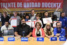 Frente Gremial de Unidad Docente Bonaerense Foto: MDZ archivo Frente Gremial de Unidad Docente Bonaerense Foto: MDZ archivo