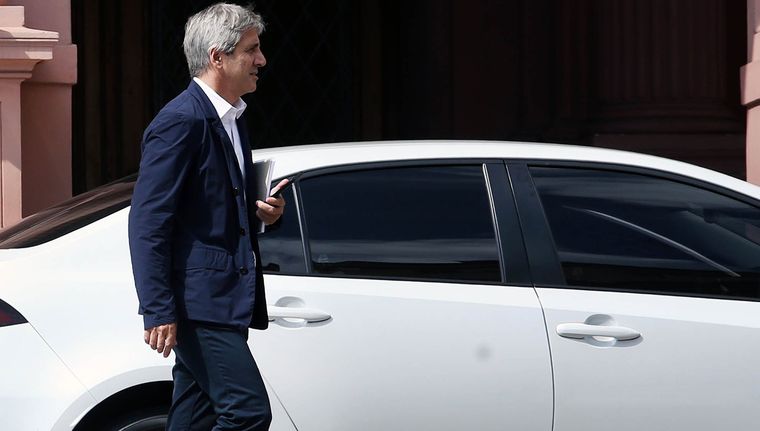 Diputados del PRO presentaron un pedido de informes sobre los dichos de Caputo contra las prepagas Foto: NA