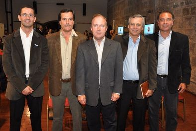 MDZol | Cinco de los diez bodegueros que hoy forman parte del programa: Fabián Peña, Pedro Carricondo, Carlos Crotta, Jorge Palazzo y Omar Beamonte. Foto: Alf Ponce / MDZ