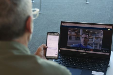 El Gobierno de la Ciudad de Buenos Aires implementa un nuevo sistema de videollamadas para resolver las multas de tránsito. El Gobierno de la Ciudad de Buenos Aires implementa un nuevo sistema de videollamadas para resolver las multas de tránsito.