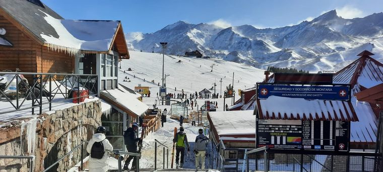 Aún no habrá apertura oficial, pero se espera una muy buena temporada en Las Leñas Foto: Gentileza Daniel Wolkomirski