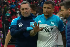 vecchio salio con una lesion en la rodilla y hay preocupacion en racing: ¿que tiene? vecchio salio con una lesion en la rodilla y hay preocupacion en racing: ¿que tiene?