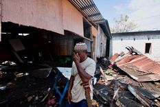 El terremoto de Indonesia llevó dolor a sus habitantes. Foto Efe