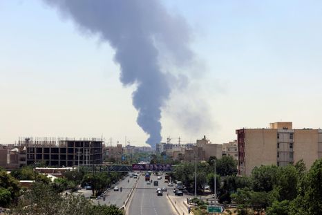 Desde hace varios días, Israel e Irán intercambian ataques con misiles en distintas ciudades. Desde hace varios días, Israel e Irán intercambian ataques con misiles en distintas ciudades.