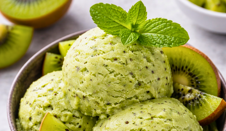 Helado artesanal de kiwi y menta, el grito del verano Helado artesanal de kiwi y menta, el grito del verano