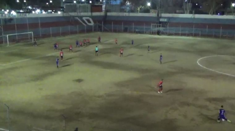 El partido se disputó en la cancha de Andes Talleres.