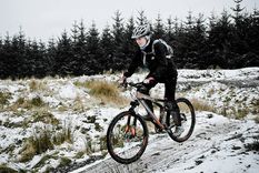 el invierno, la epoca ideal para quemar mas calorias sobre la bicicleta