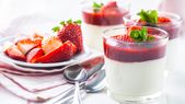 Postre soñado: receta de postre de frutillas fácil de verano. Postre soñado: receta de postre de frutillas fácil de verano.