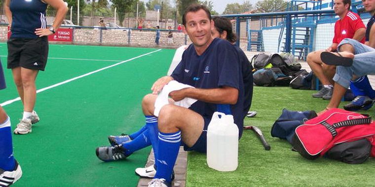 Walter Conna, ex entrenador de las selecciones nacionales femenina y masculina de hockey. Foto: MDZ. Walter Conna, ex entrenador de las selecciones nacionales femenina y masculina de hockey. Foto: MDZ.