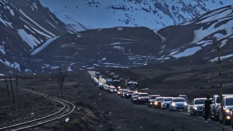 El Paso a Chile continuará cerrado este jueves por mal tiempo.