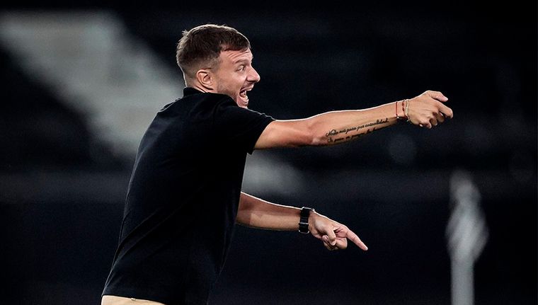 Botafogo despidió a Martín Anselmi por malos resultados.