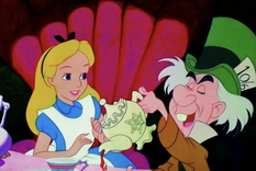 En la película, Alicia es una niña de aproximadamente 10 años Foto: Disney En la película, Alicia es una niña de aproximadamente 10 años Foto: Disney