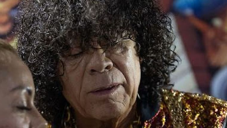 ¿Se queda sin nada tras pagarle a su hija? / @lamonaoficial