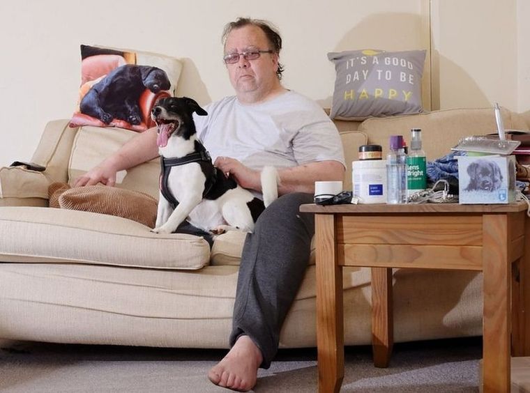 Turner recibe ayuda social para sobrevivir Foto: LAURENCE CAWLEY/BBC