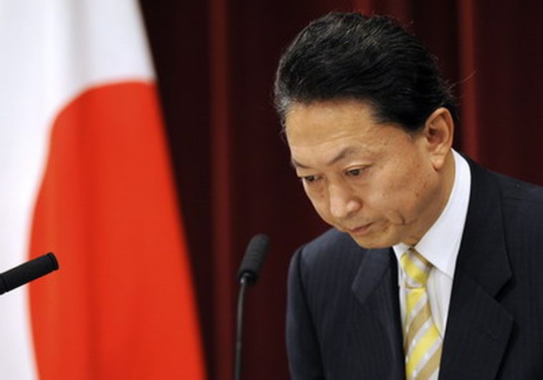 La renuncia de Yukio Hatoyama causó asombro mundial. Foto: EFE