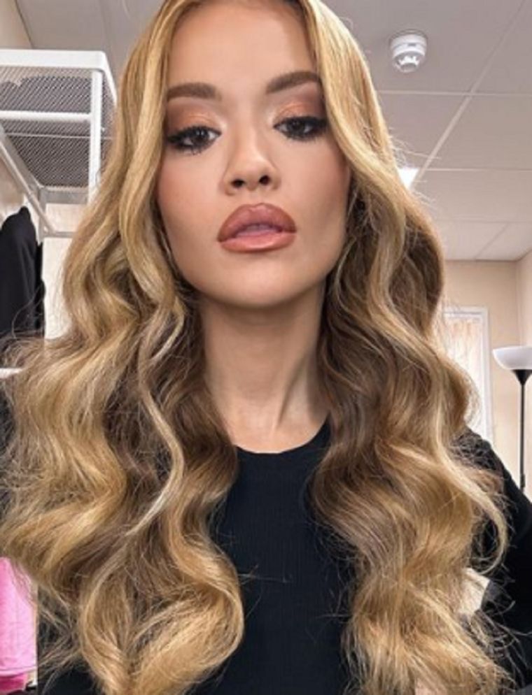 Rita Ora, a cargo de la conducción de los MTV EMA 2022 Foto: Instagram