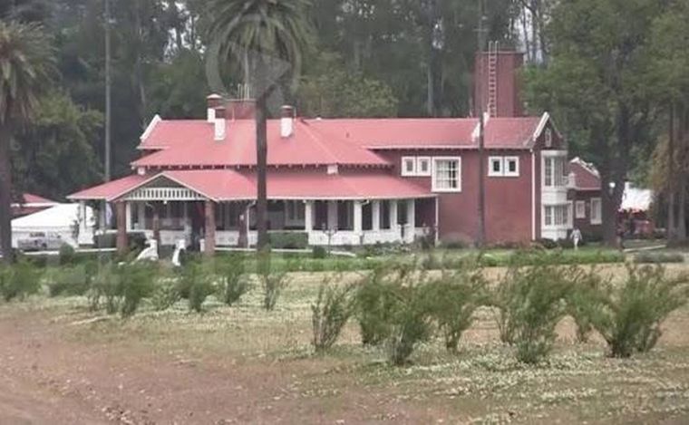 El policía fue encontrado esta madrugada con una herida de arma de fuego en la garita de la custodia de la casa del gobernador de Salta. Foto: gentileza.