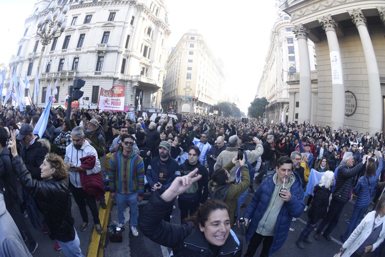 Miles de militantes participaron del acto K