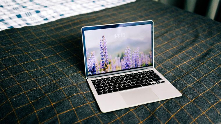 El simple hecho de tener un protector de pantallas que muestre imágenes de la naturaleza en tu computadora puede ayudarte a relajarte. El simple hecho de tener un protector de pantallas que muestre imágenes de la naturaleza en tu computadora puede ayudarte a relajarte.
