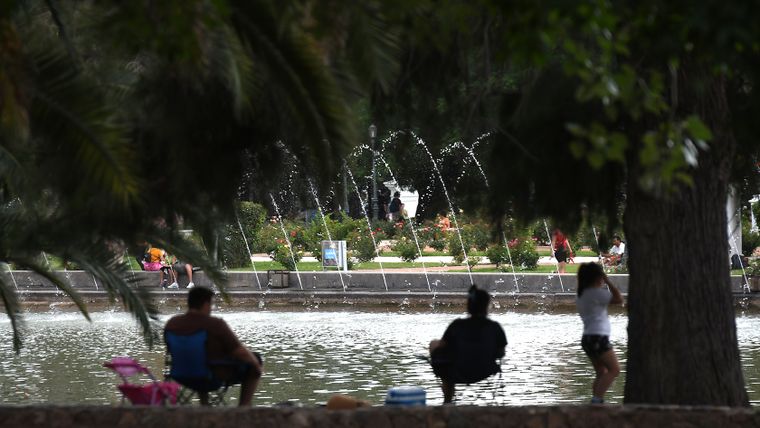 El lunes será caluroso en Mendoza, con lluvias previstas hacia la noche.