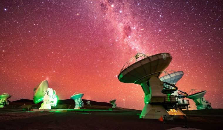 El Telescopio ALMA está instalado en el norte de Chile. Foto: Dpa.