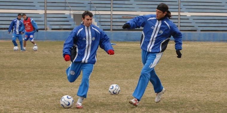 Los de Checho ayer entrenaron en el Gambarte, hoy toca en el Malvinas. Foto: archivo/Nacho Gaffuri
