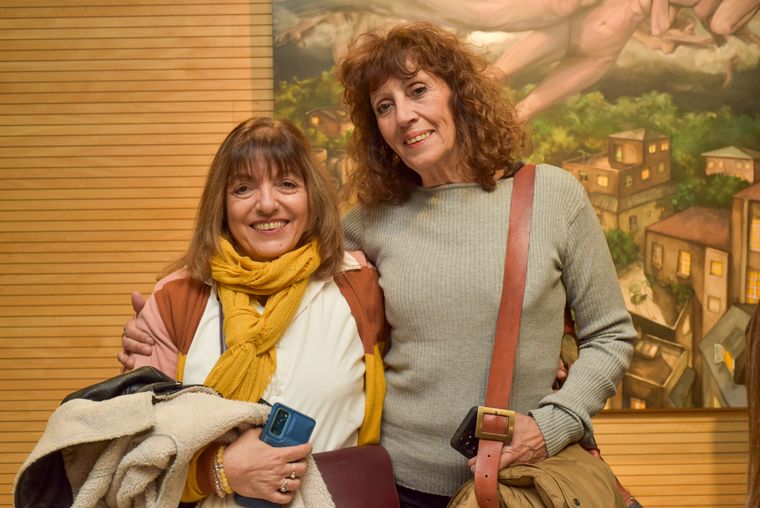 Graciela Alanis y Alejandra Feliziani. Graciela Alanis y Alejandra Feliziani.