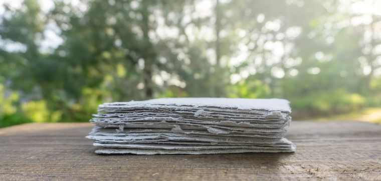 En pocos pasos se puede haver papel reciclado. En pocos pasos se puede haver papel reciclado. 