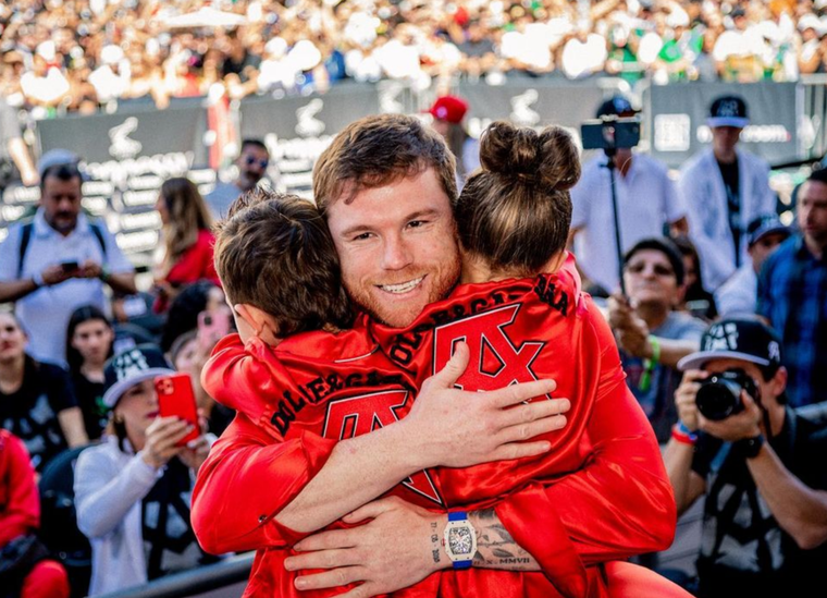 Canelo Álvarez, sin duda, sabe cómo gastar su impactante fortuna. Foto: instagram @canelo