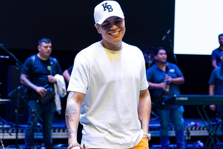 Esto es lo que le sucedió a Eduin Caz y su triste historia.