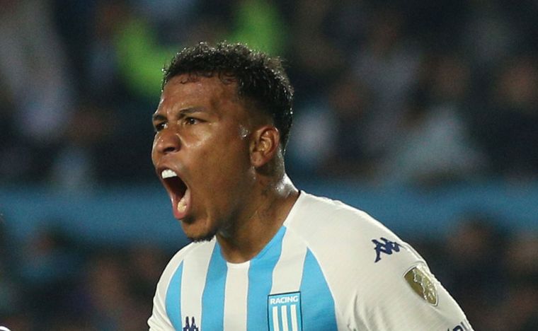 Roger Martinez se lesionó ante Atlético Nacional. Foto: Noticias Argentinas